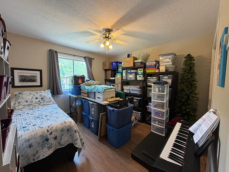 25 Ferris St — Photo 6
