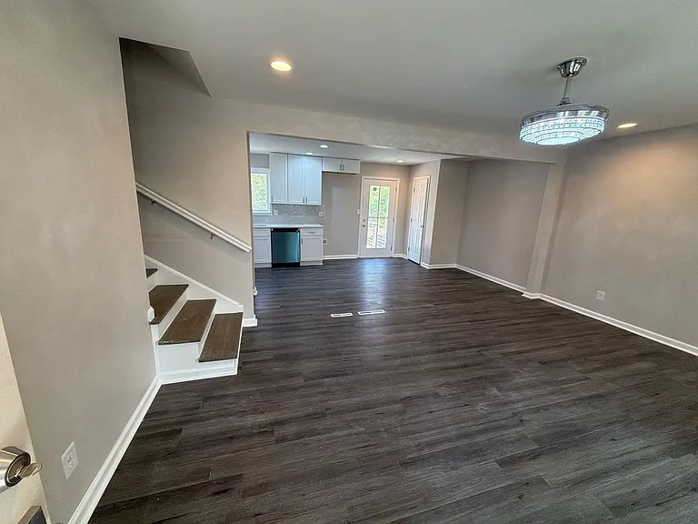 3231 Amhurst Dr NW — Photo 6
