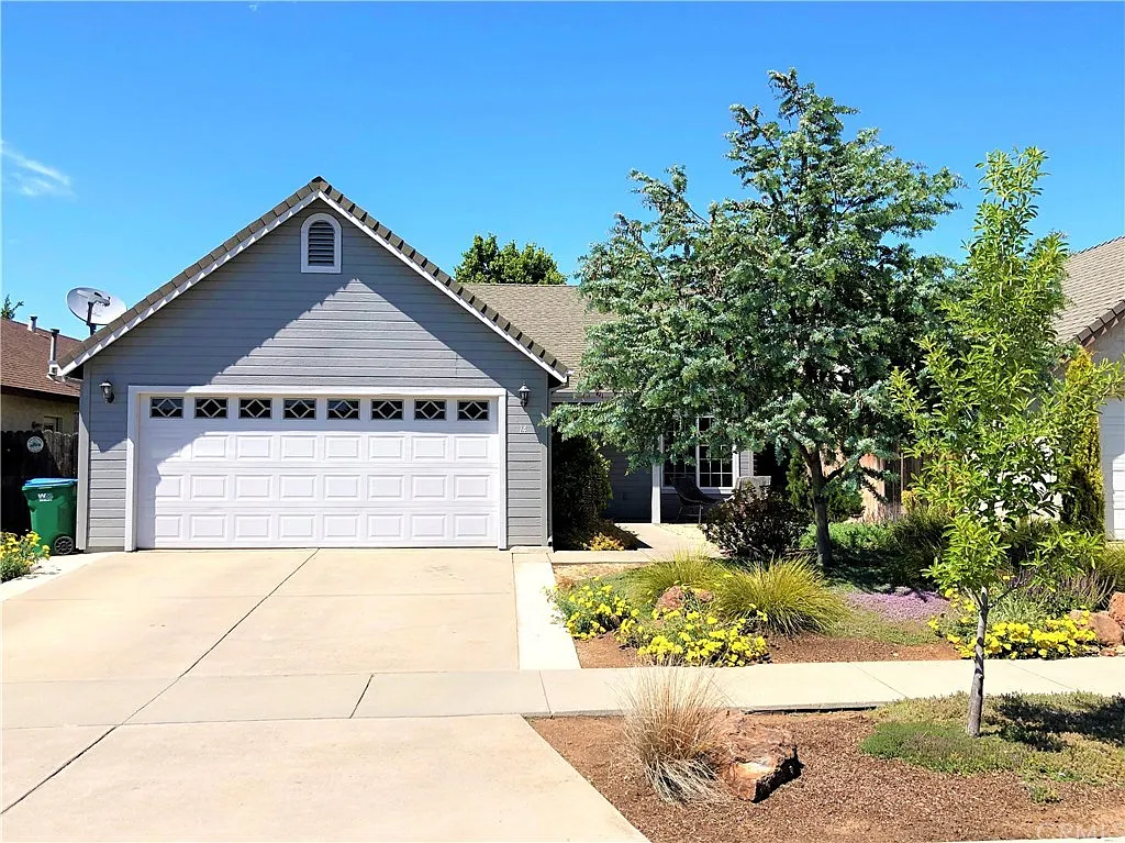 14 Lacewing Ct photo 1