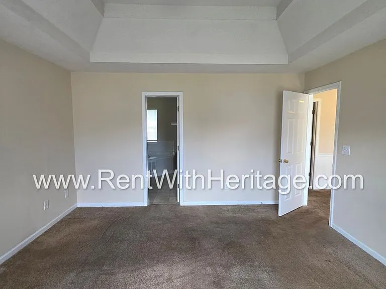 6535 Manor Creek Dr — Photo 17