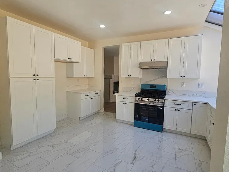 2951 Wimbledon Dr — Photo 11