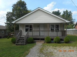 212 Ridgewood Ave, Oak Hill, WV 25901