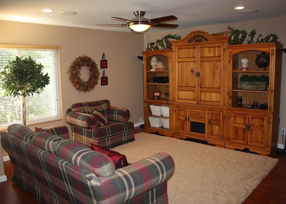2nd image of 11255 Trailside Ct