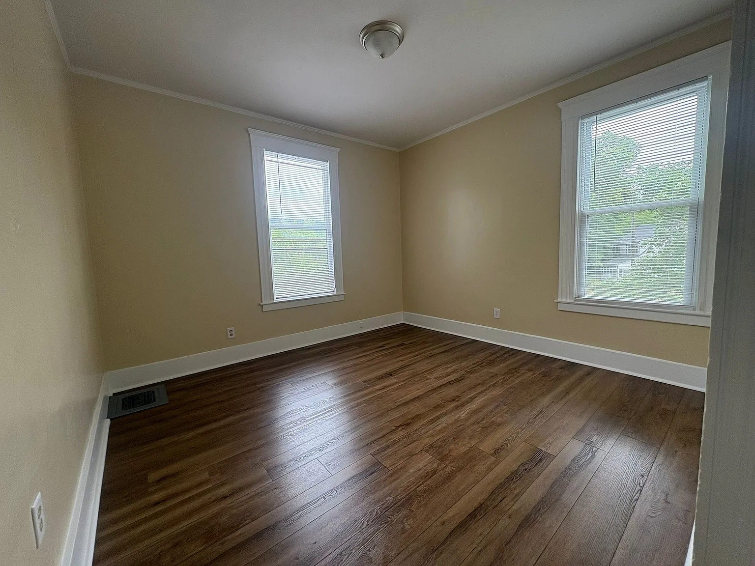 2 bed, $1,750 — Photo 4