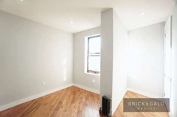 Rented by BRICK & GALO REALTY CORP | media 10