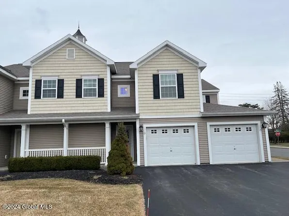 13 Governor Circle, Albany, NY 12208