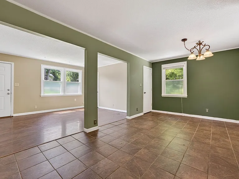 807 Pollard Rd — Photo 14