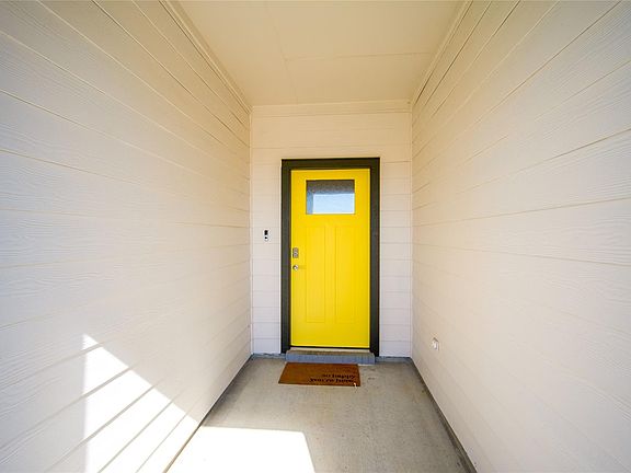 4th image of 29710 Wilkerson Ln