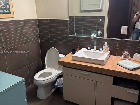 5th image of 435 21st St #223