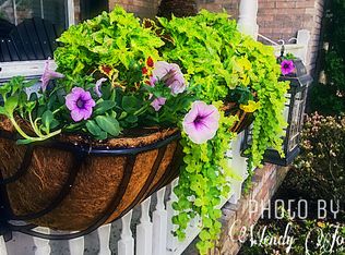 1 Magnolia Ln, Hurricane, WV 25526