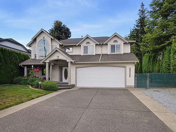 3rd image of 33134 Cherry Ave