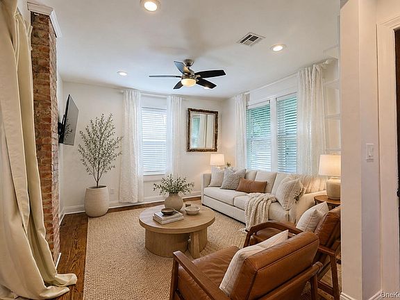 3rd image of 26 Hillside Avenue