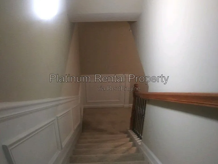 221 Balaban Cir — Photo 48