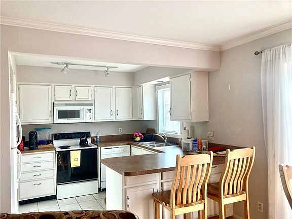 4th image of 3000 Saint Charles Ave APT 308