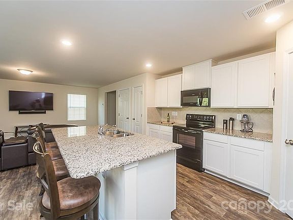 5th image of 135 Gray Hawk Dr Lot 8