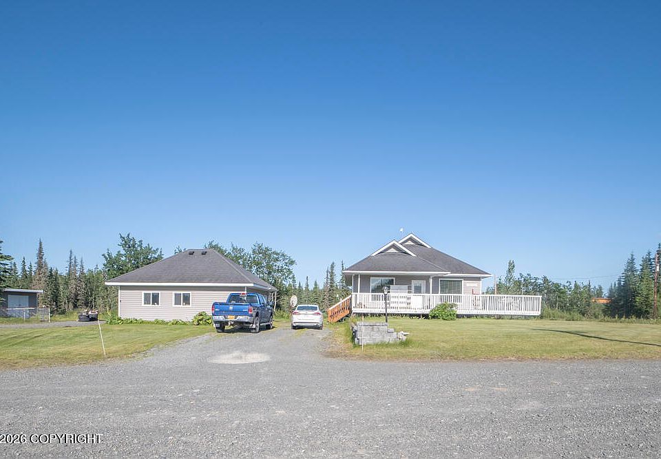 1st image of 36026 Meandering Rd