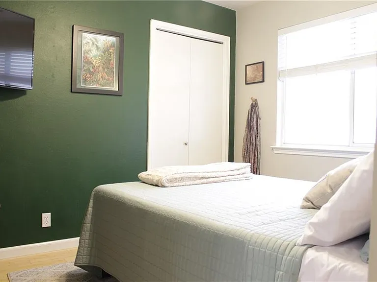 9103 Wellesley Dr — Photo 10
