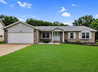 5324 Doe Run Dr, Imperial, MO 63052
