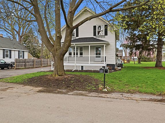 2nd image of 338 Mercer Ave