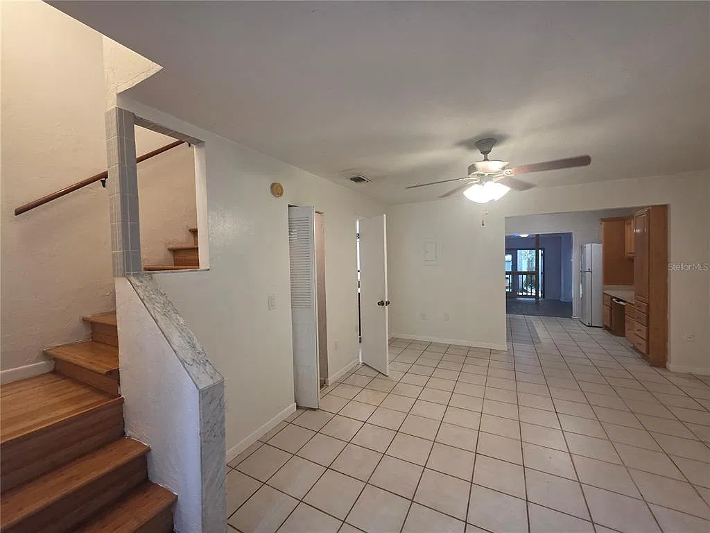 2 bed, 2.5 bath, 1024 sqft, $1,500 — Photo 2