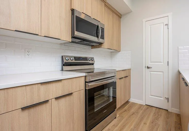 80 N Carrington Plz NW #101 — Photo 4