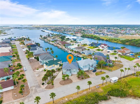 104 Bay Harbor Dr, Aransas Pass, TX 78336