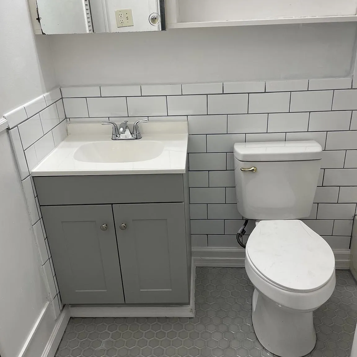 2 bed, 1.0 bath, 992 sqft, $1,900 — Photo 4