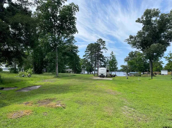 816 County Road 184, Carthage, TX 75633