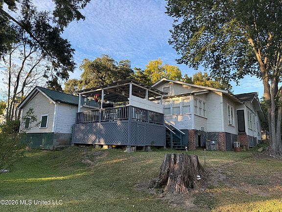 3rd image of 406 B St