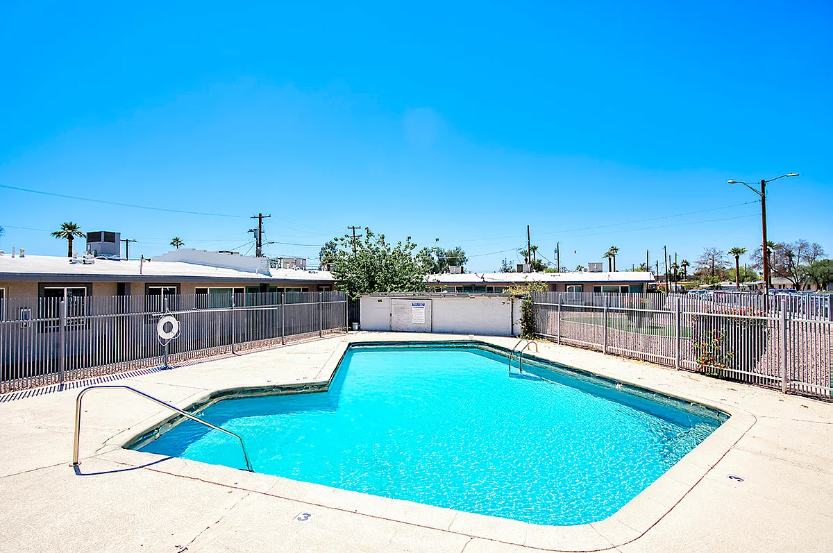 Building Photo - 2201 W Heatherbrae Dr #3