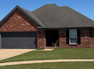 905 Sturch Cv, Marion, AR 72364