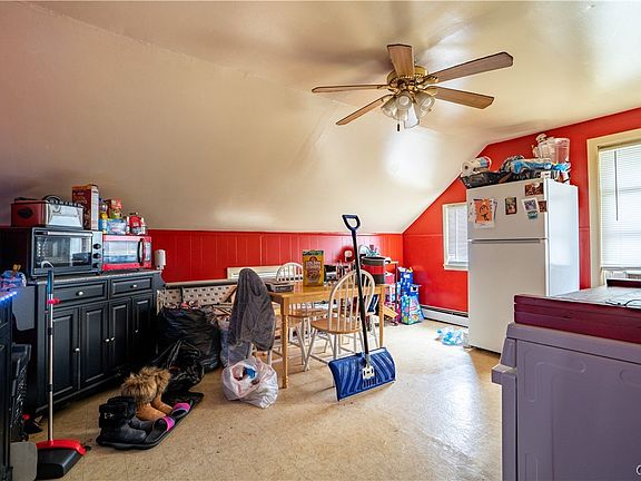 5th image of 336 N Prospect St