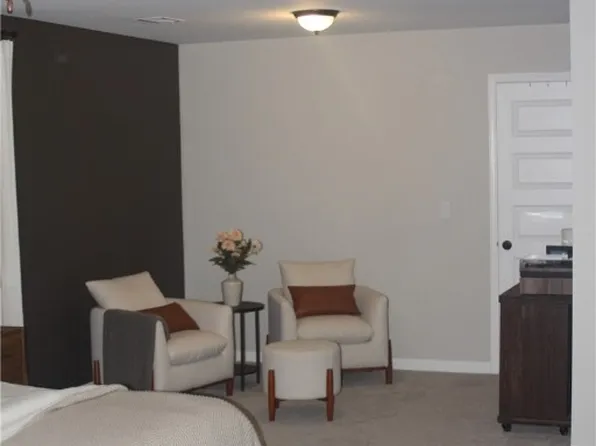 2773 Dunstan Ln, Opelika, AL 36804