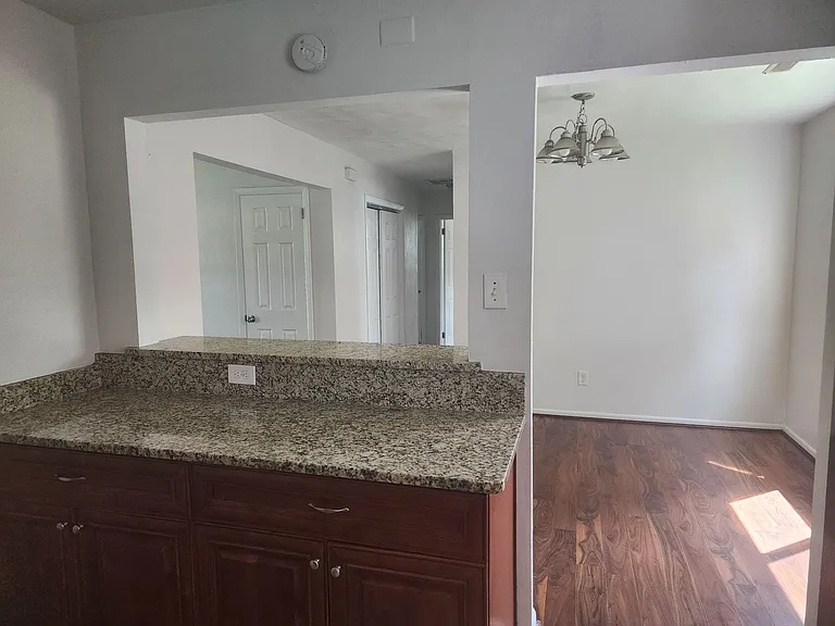 1285 Sir Kay Dr — Photo 2