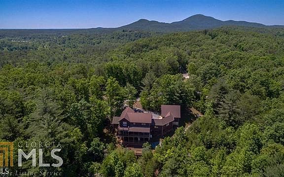2nd image of 746 Sautee Woods Trl