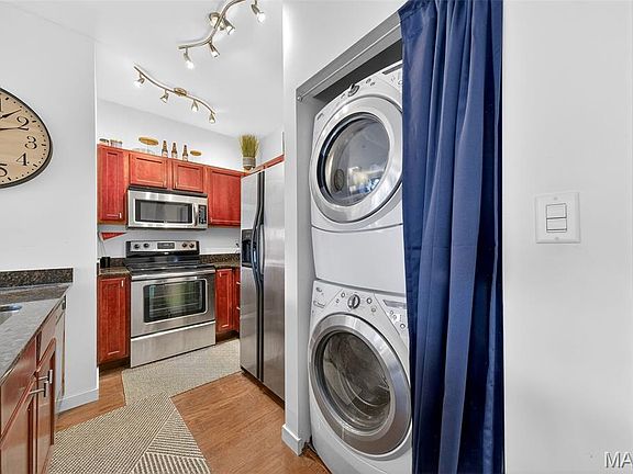 4th image of 849 Westgate Ave APT 305