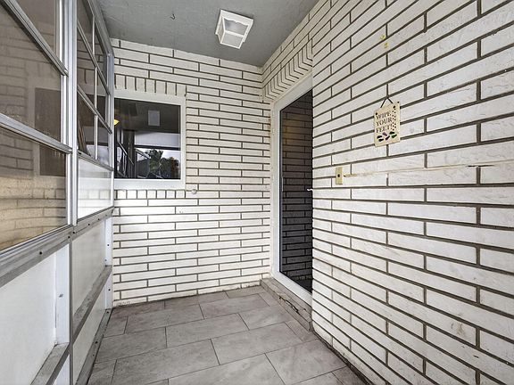 5th image of 5373 Mariesa Avenue