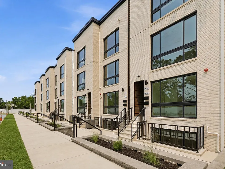 13 S Academy St #D