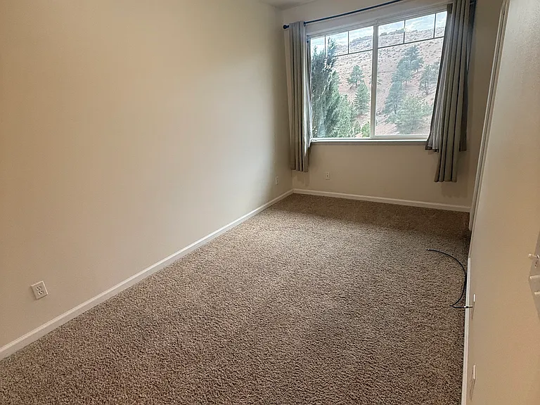645 Madeline Jane Ln — Photo 7