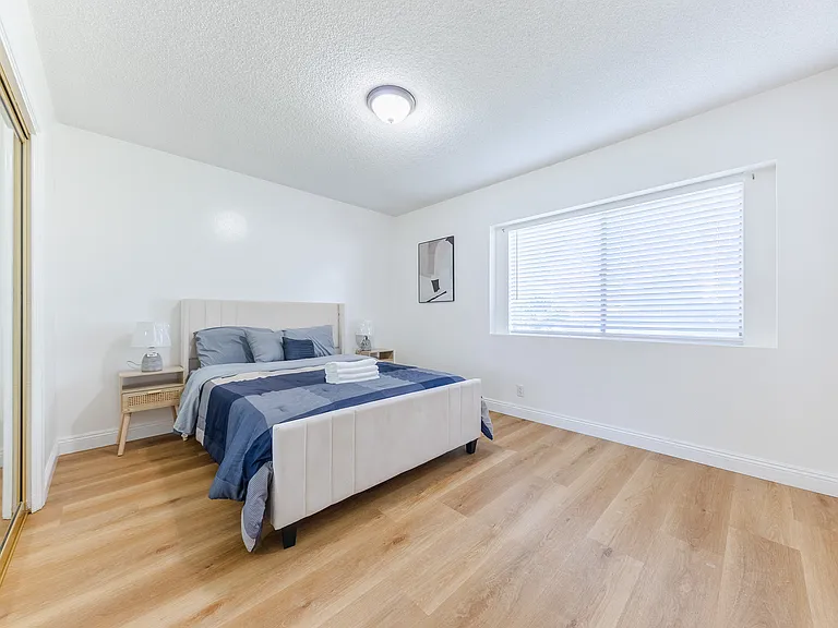 518 E La Sierra Dr — Photo 25