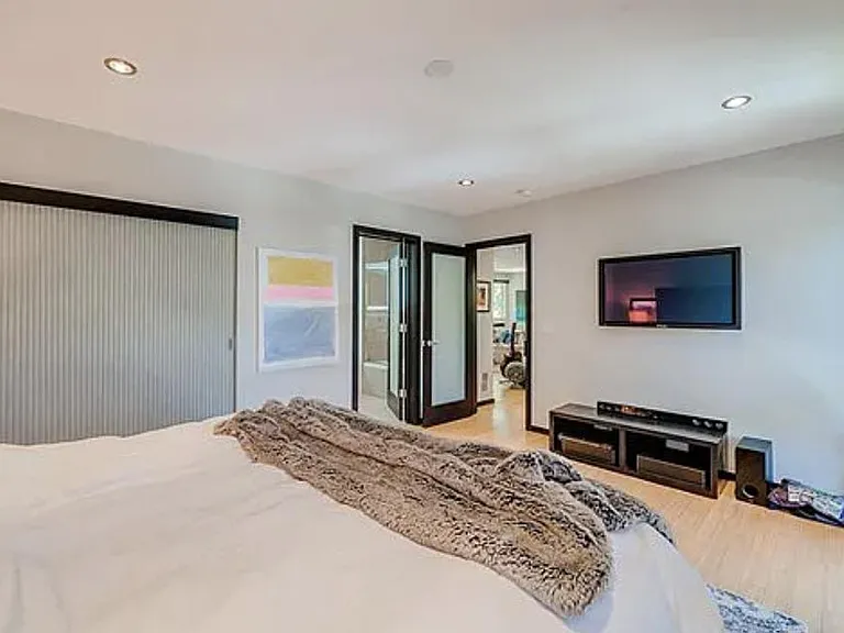 11789 Montana Ave #7 — Photo 7