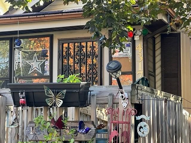 1st image of 4317 15th Ave S