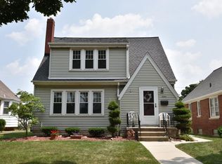 3244 S 25th St, Milwaukee, WI 53215