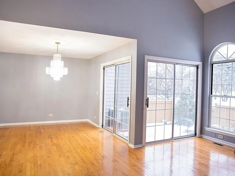 53 Stevens Dr — Photo 4