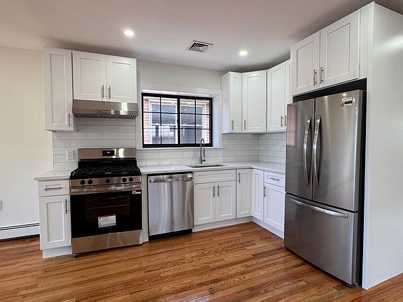 4th image of 1185 Neill Ave #3