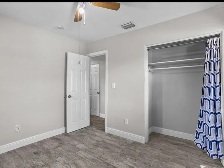 405 Poinciana Cir #1 — Photo 15