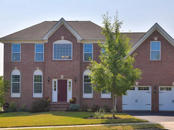 815 Myrtles Way, Perkasie, PA 18944