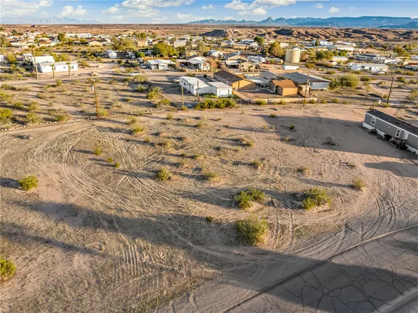 12677 Yavapai Dr, Topock, AZ 86436