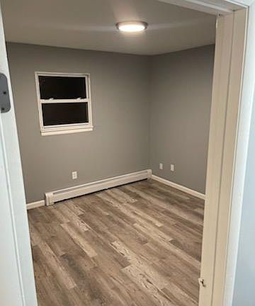 4th image of 7426 West Blvd #4