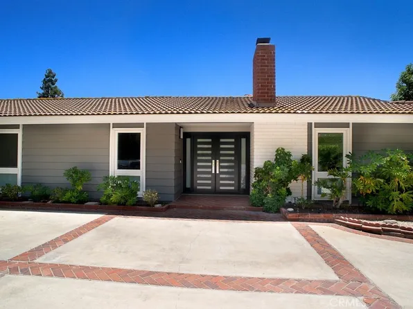 8464 Moorcroft Ave, Canoga Park, CA 91304